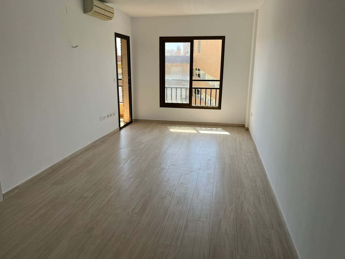 1 Bed Apartment for sale in Fuengirola Costa Del Sol, Málaga, Spain