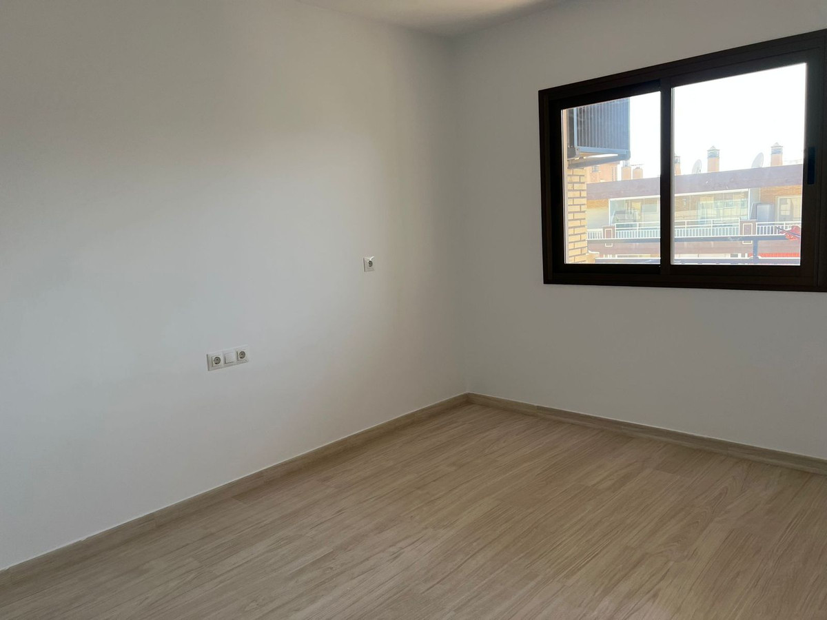 1 Bed Apartment for sale in Fuengirola Costa Del Sol, Málaga, Spain