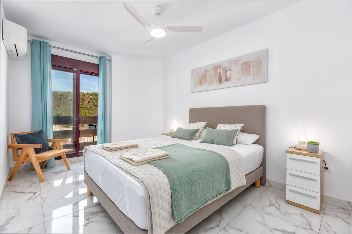 3 Bed Apartment for sale in Nueva Andalucía Costa Del Sol, Málaga, Spain