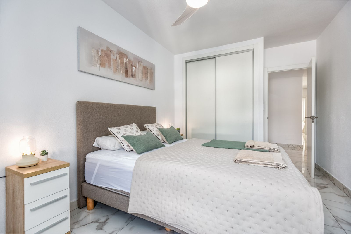 3 Bed Apartment for sale in Nueva Andalucía Costa Del Sol, Málaga, Spain