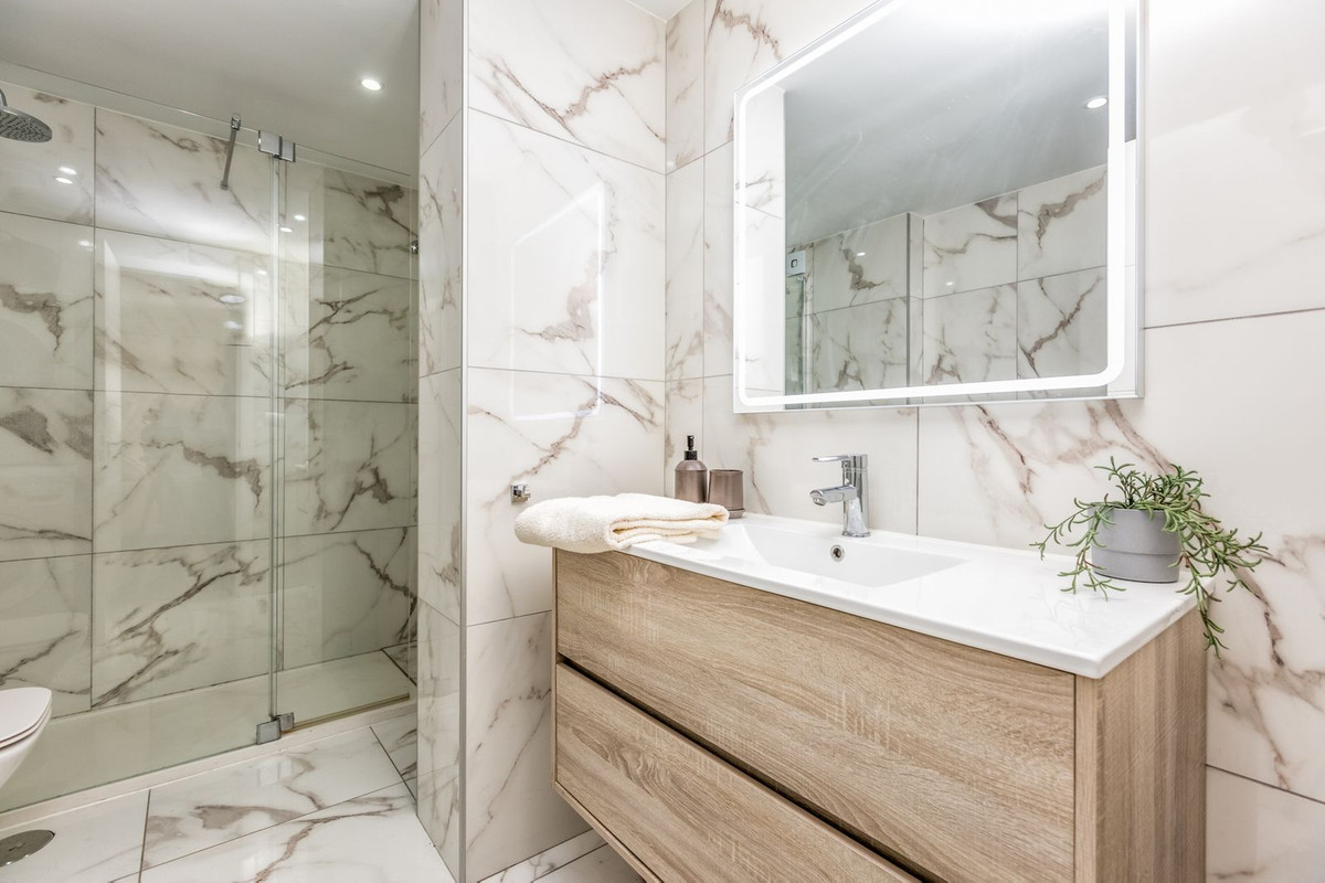 3 Bed Apartment for sale in Nueva Andalucía Costa Del Sol, Málaga, Spain