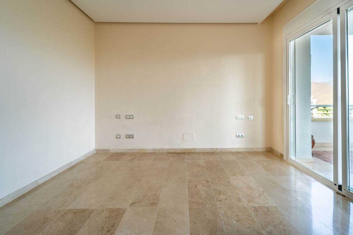 Se vende Apartamento Planta Media de 3 dormitorios en Costa Del Sol, Málaga, España