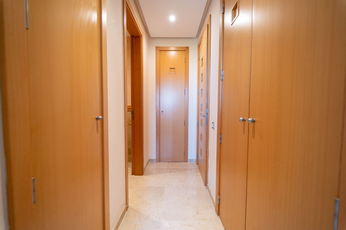 Se vende Apartamento Planta Media de 3 dormitorios en Costa Del Sol, Málaga, España