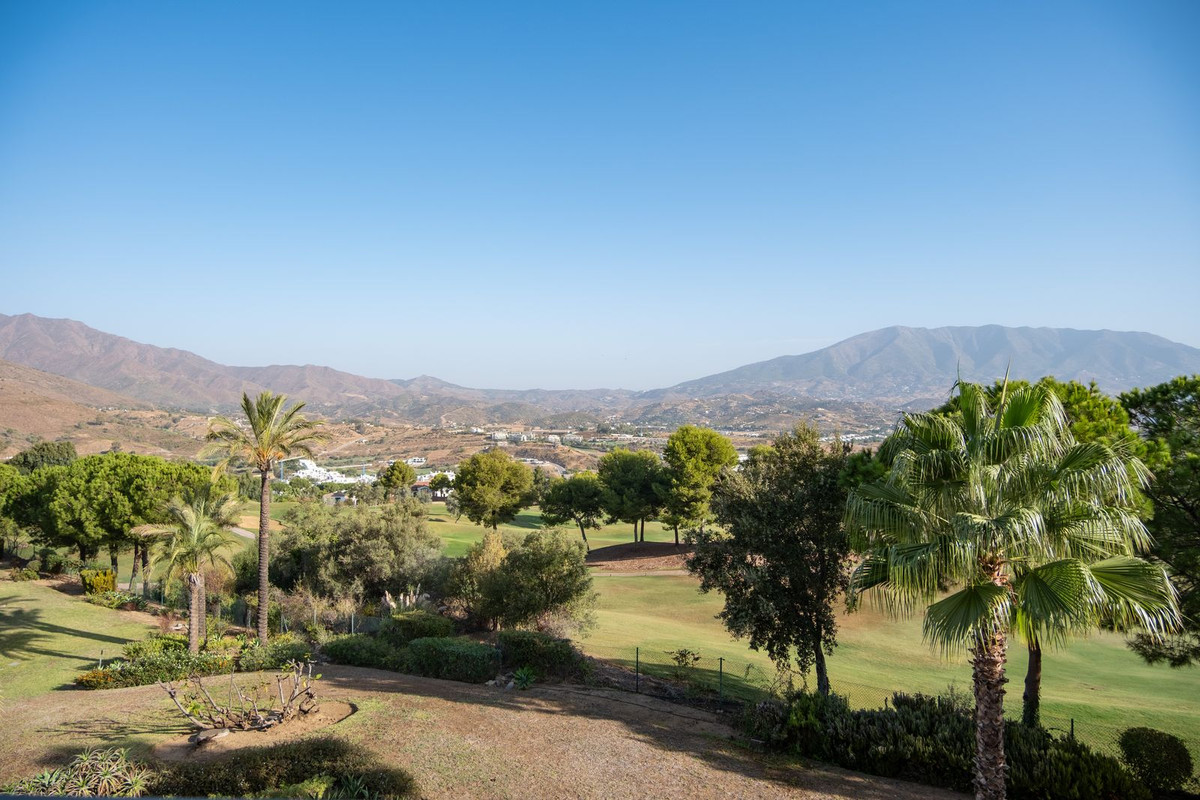 Se vende Apartamento Planta Media de 3 dormitorios en Costa Del Sol, Málaga, España