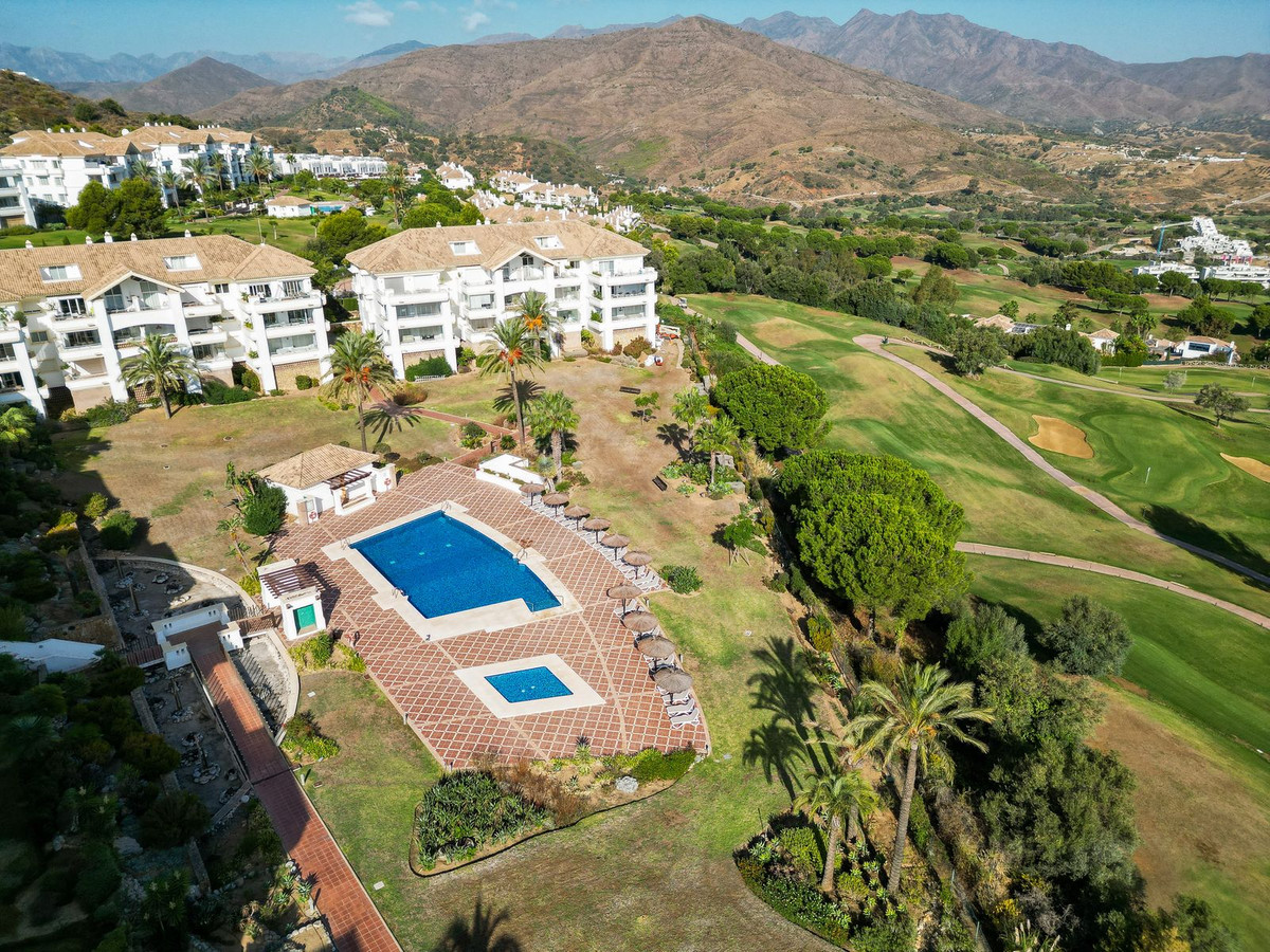 Se vende Apartamento Planta Media de 3 dormitorios en Costa Del Sol, Málaga, España