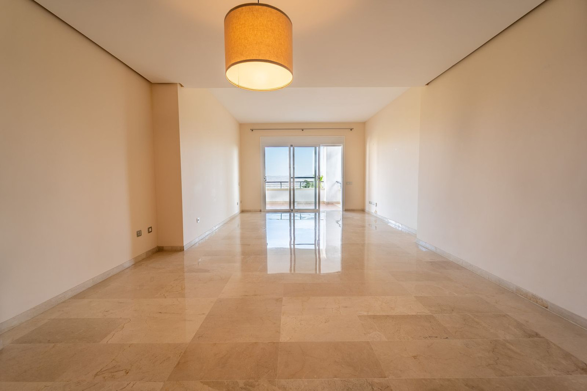 Se vende Apartamento Planta Media de 3 dormitorios en Costa Del Sol, Málaga, España