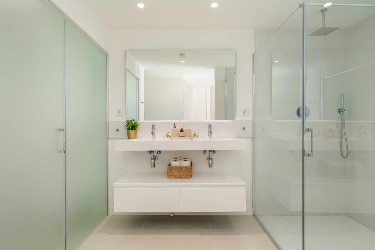 3 Bed Apartment for sale in Higueron Costa Del Sol, Málaga, Spain