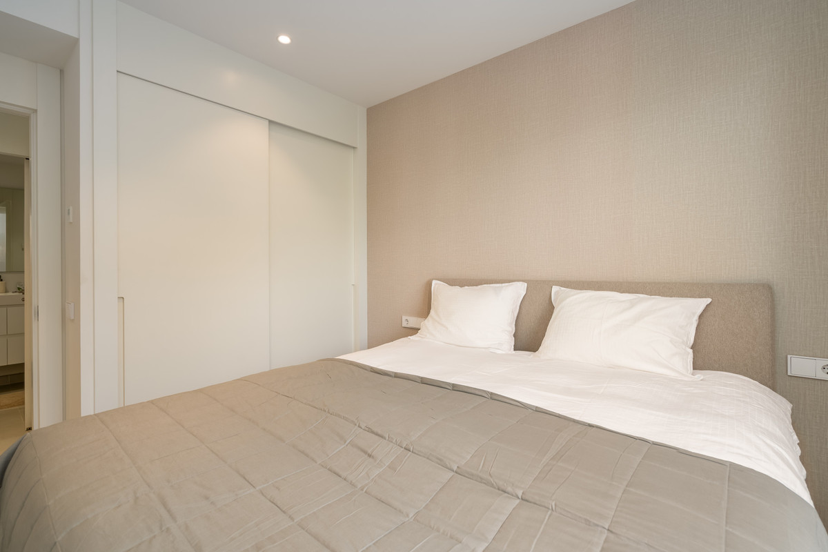 3 Bed Apartment for sale in Higueron Costa Del Sol, Málaga, Spain