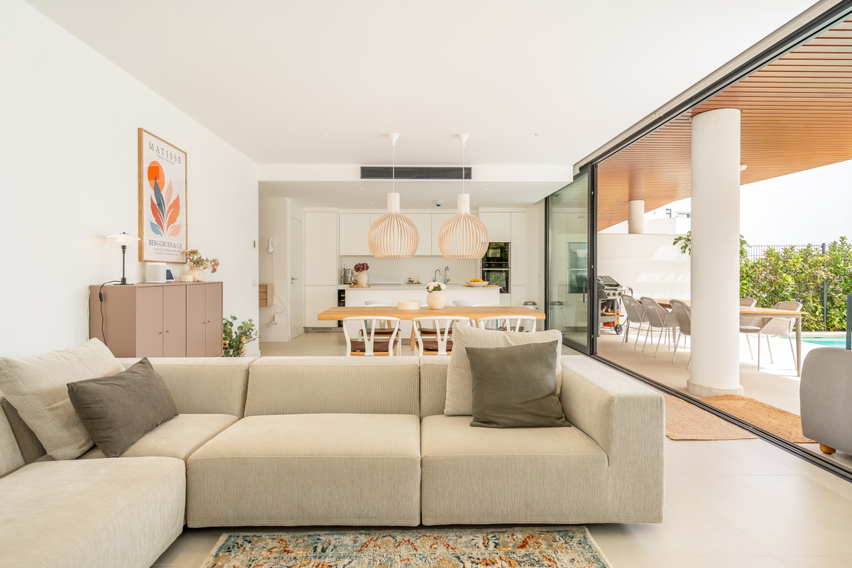 3 Bed Apartment for sale in Higueron Costa Del Sol, Málaga, Spain