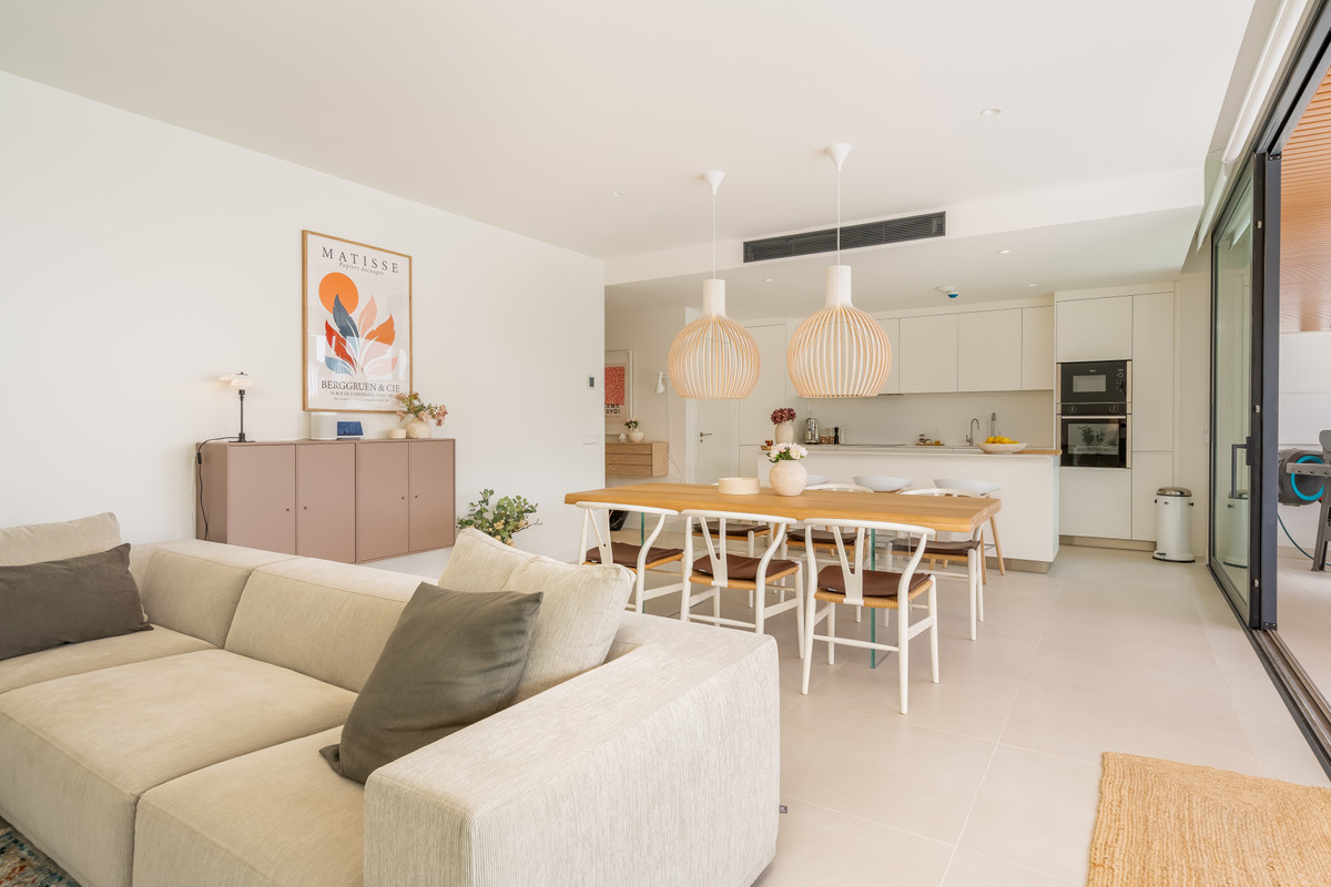 3 Bed Apartment for sale in Higueron Costa Del Sol, Málaga, Spain