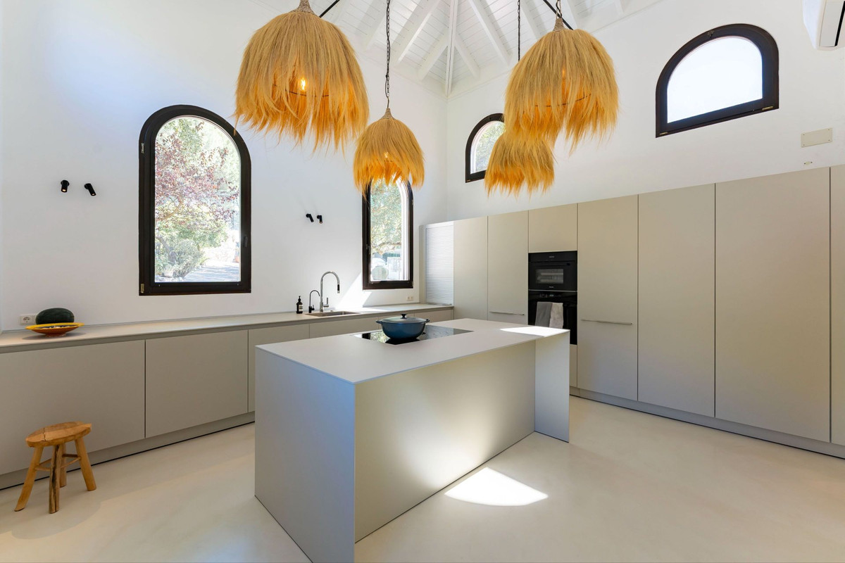5 Bed Townhouse for sale in Alhaurín El Grande Costa Del Sol, Málaga, Spain