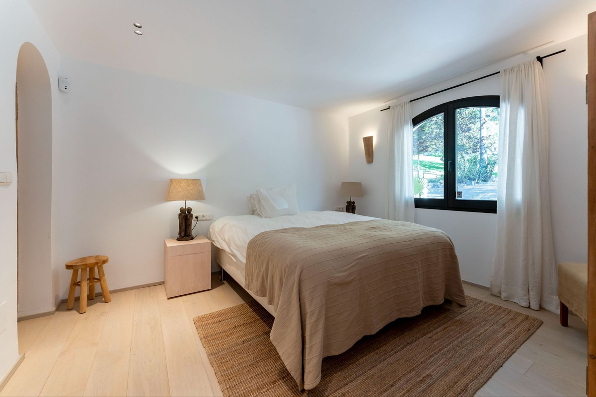 5 Bed Townhouse for sale in Alhaurín El Grande Costa Del Sol, Málaga, Spain