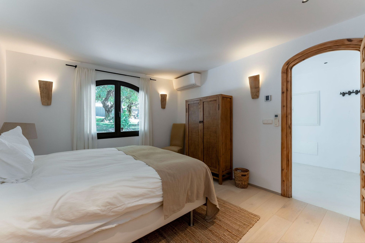 5 Bed Townhouse for sale in Alhaurín El Grande Costa Del Sol, Málaga, Spain