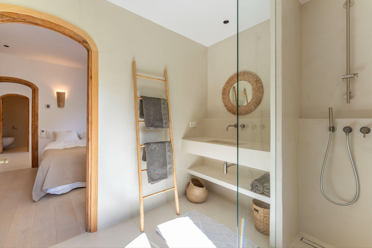 5 Bed Townhouse for sale in Alhaurín El Grande Costa Del Sol, Málaga, Spain