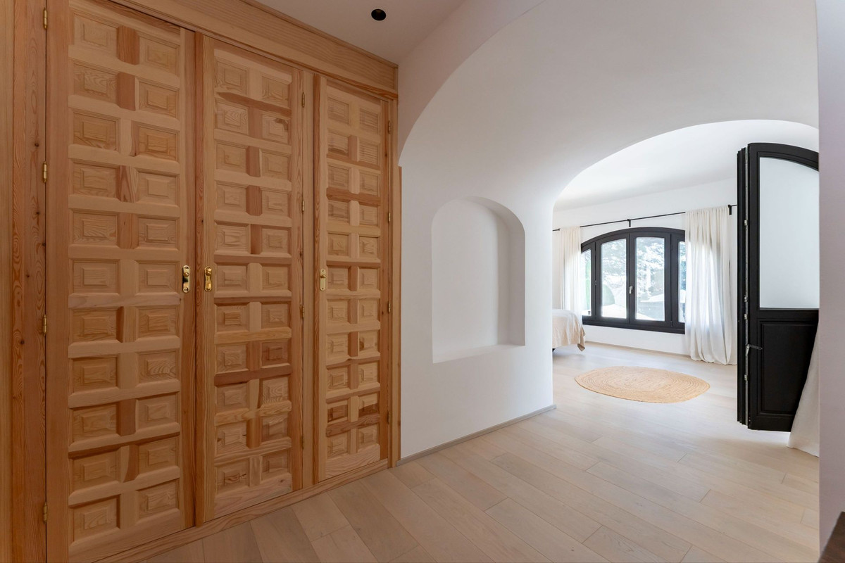 5 Bed Townhouse for sale in Alhaurín El Grande Costa Del Sol, Málaga, Spain