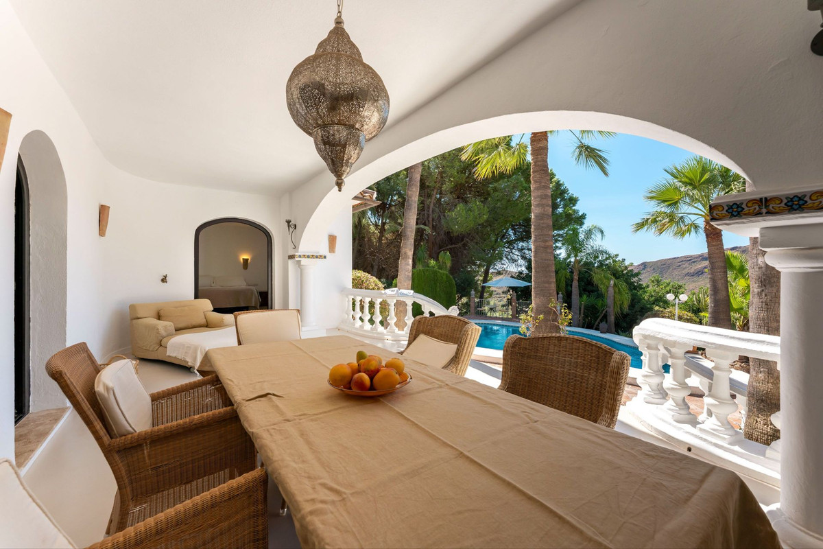 5 Bed Townhouse for sale in Alhaurín El Grande Costa Del Sol, Málaga, Spain
