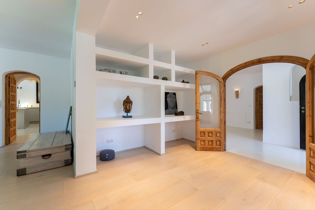 5 Bed Townhouse for sale in Alhaurín El Grande Costa Del Sol, Málaga, Spain