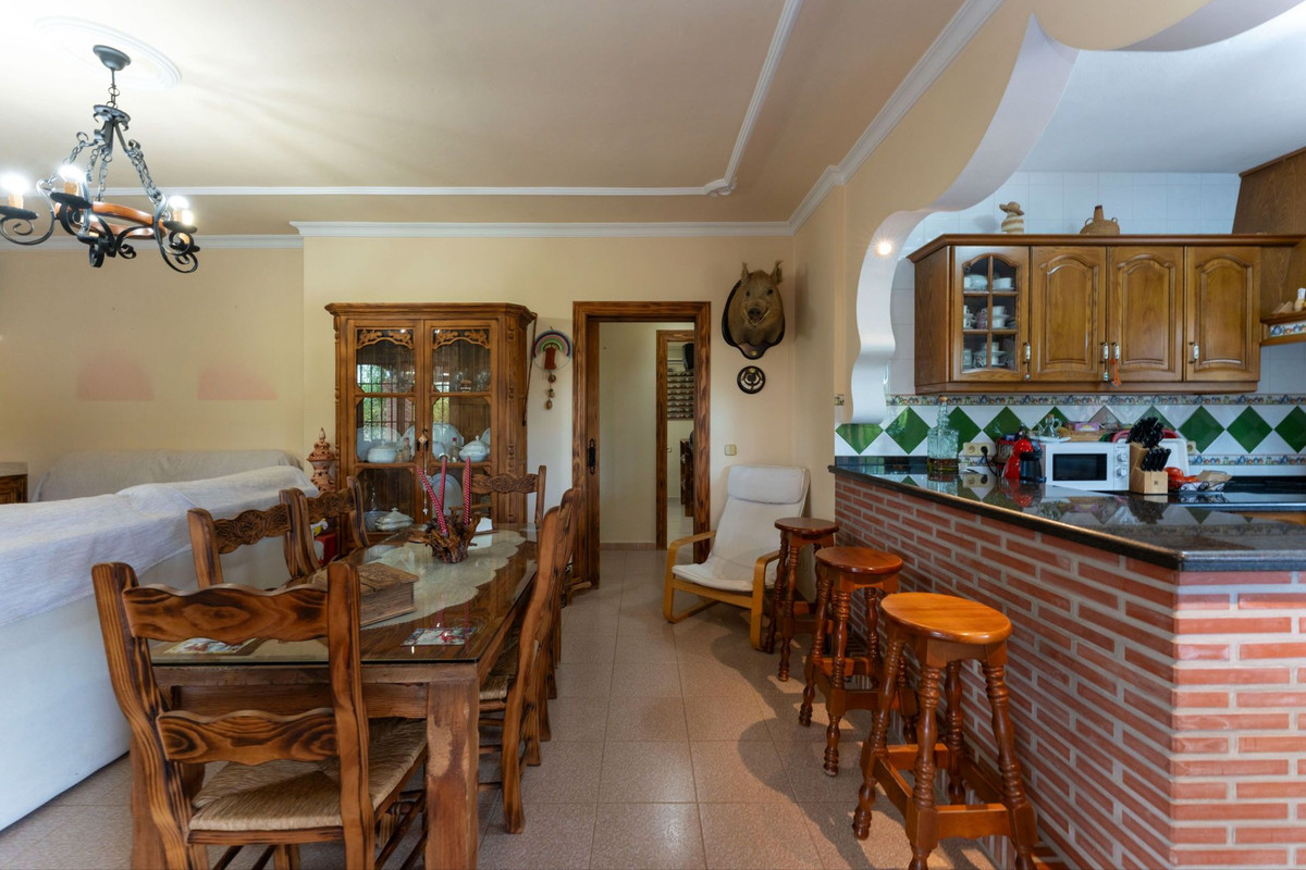 3 Bed Townhouse for sale in Coín Costa Del Sol, Málaga, Spain