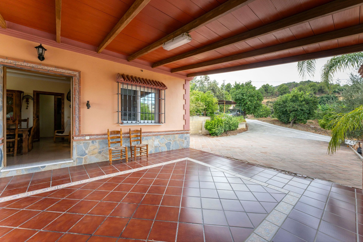 3 Bed Townhouse for sale in Coín Costa Del Sol, Málaga, Spain