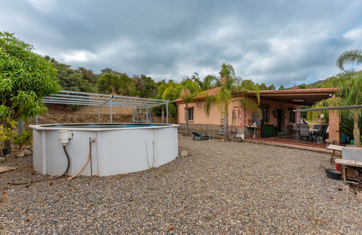 3 Bed Townhouse for sale in Coín Costa Del Sol, Málaga, Spain