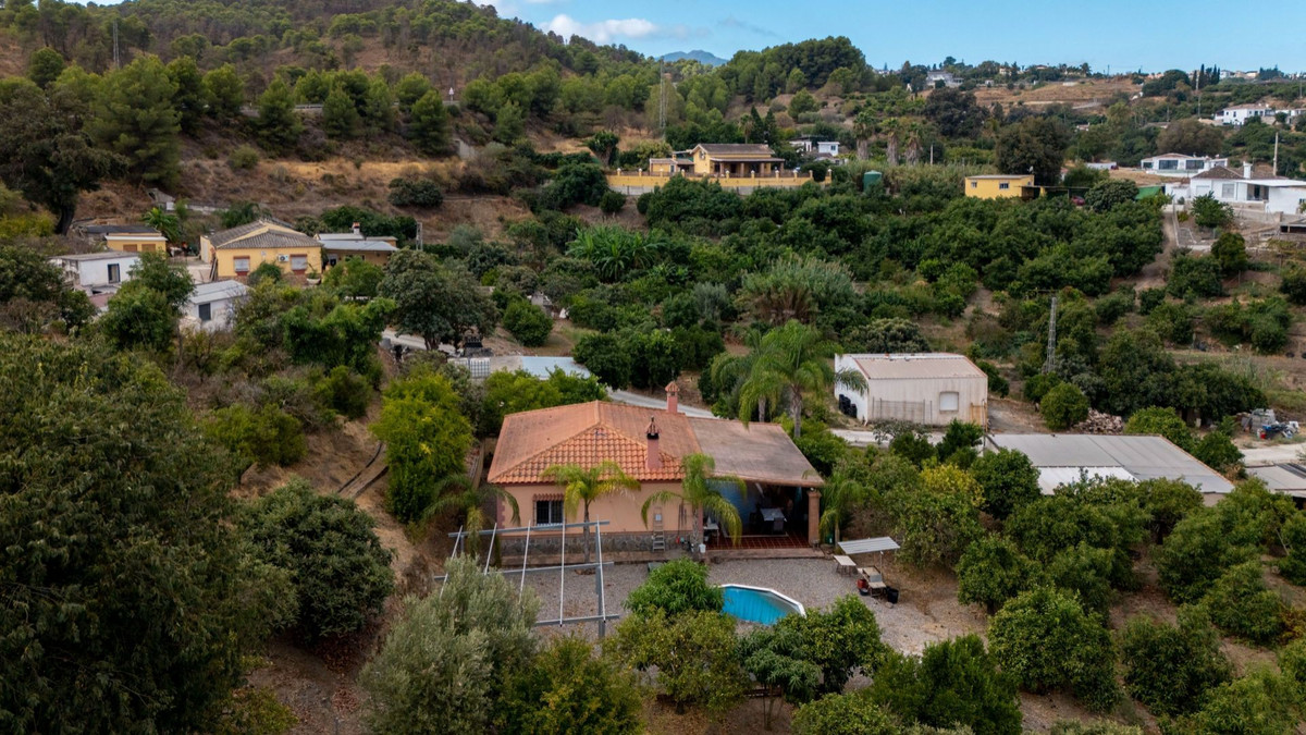3 Bed Townhouse for sale in Coín Costa Del Sol, Málaga, Spain