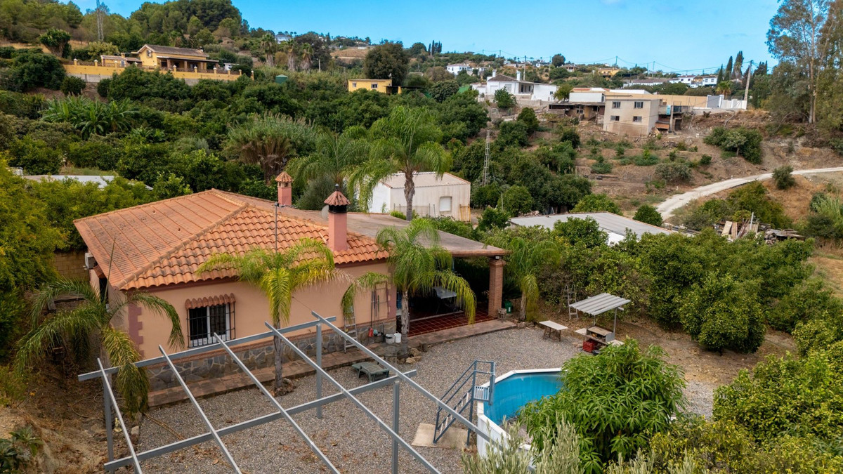 3 Bed Townhouse for sale in Coín Costa Del Sol, Málaga, Spain