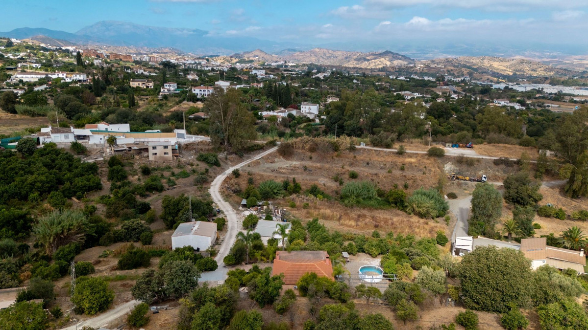 3 Bed Townhouse for sale in Coín Costa Del Sol, Málaga, Spain