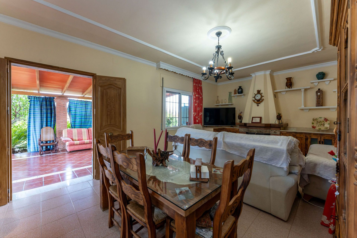 3 Bed Townhouse for sale in Coín Costa Del Sol, Málaga, Spain