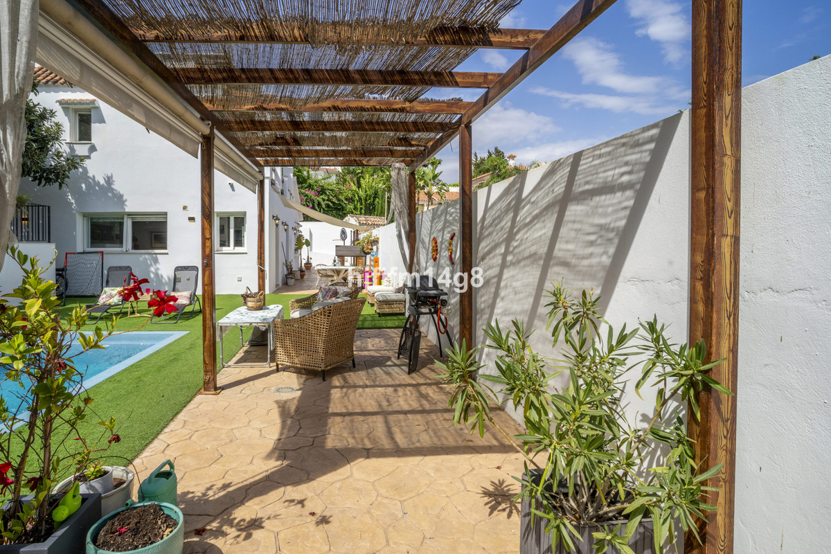 3 Bed Townhouse for sale in La Campana Costa Del Sol, Málaga, Spain