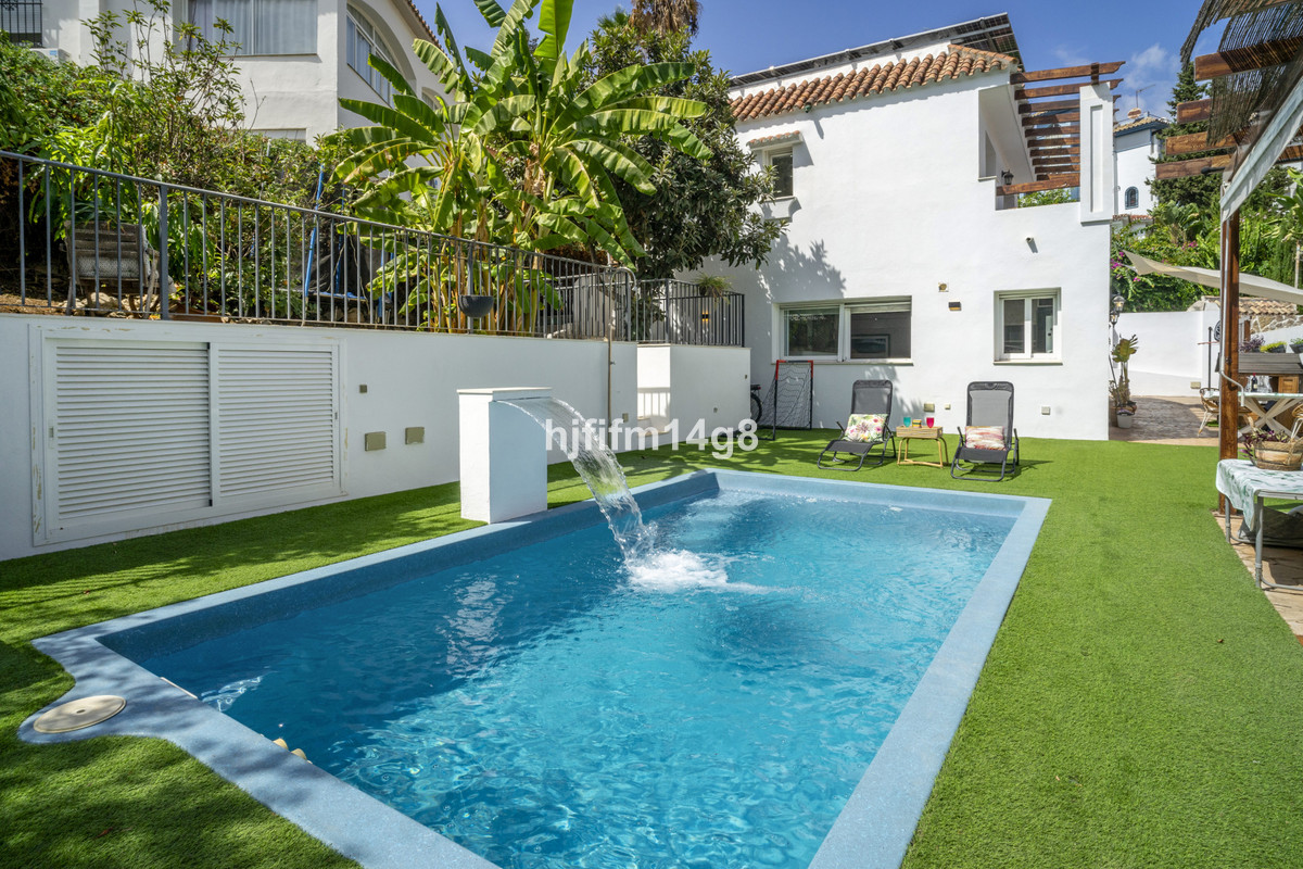 3 Bed Townhouse for sale in La Campana Costa Del Sol, Málaga, Spain