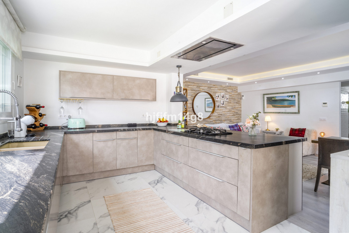 3 Bed Townhouse for sale in La Campana Costa Del Sol, Málaga, Spain