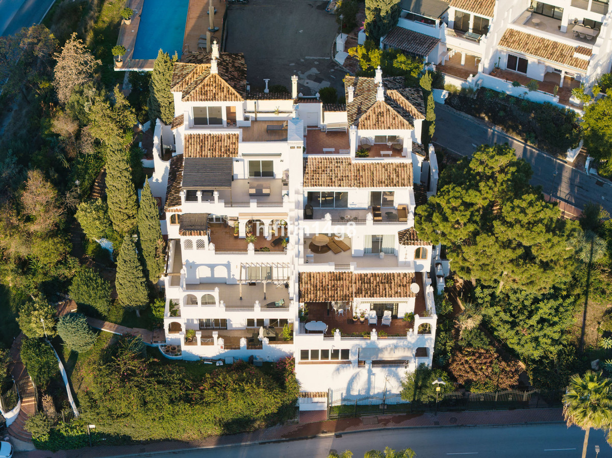 3 Bed Apartment for sale in Benahavís Costa Del Sol, Málaga, Spain