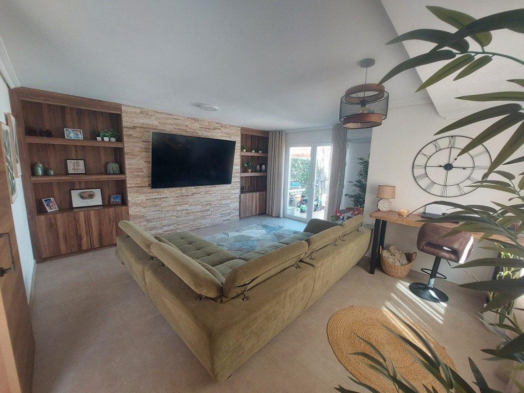 Se vende Villa - Chalet de 3 dormitorios en Costa Blanca, Alicante, España