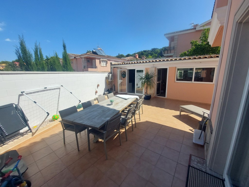 Se vende Villa - Chalet de 3 dormitorios en Costa Blanca, Alicante, España