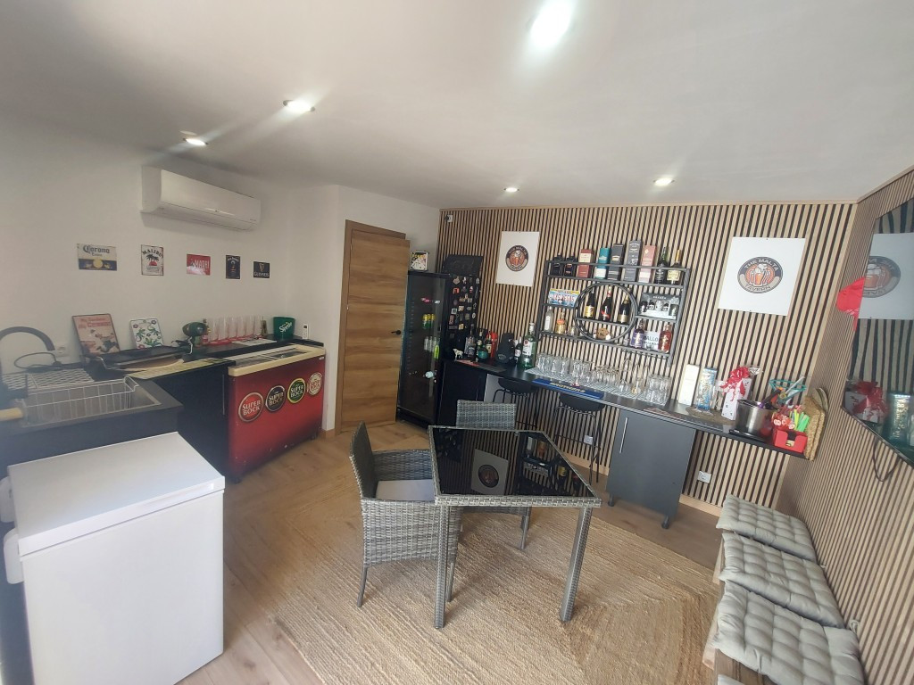 Se vende Villa - Chalet de 3 dormitorios en Costa Blanca, Alicante, España