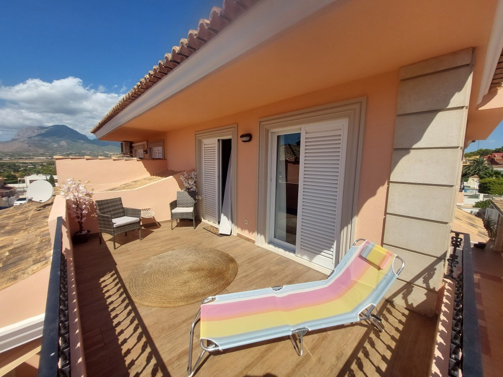 Se vende Villa - Chalet de 3 dormitorios en Costa Blanca, Alicante, España