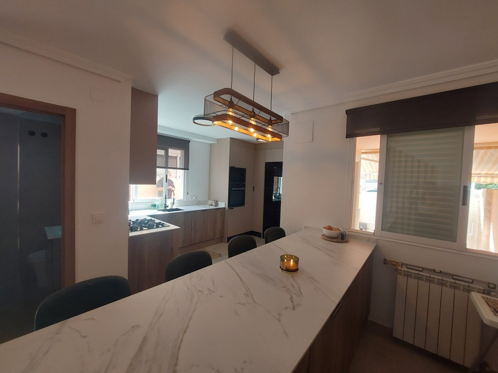 Se vende Villa - Chalet de 3 dormitorios en Costa Blanca, Alicante, España