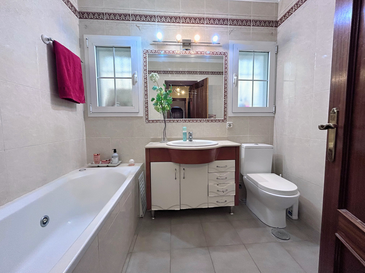 3 Bed Townhouse for sale in San Pedro De Alcántara Costa Del Sol, Málaga, Spain