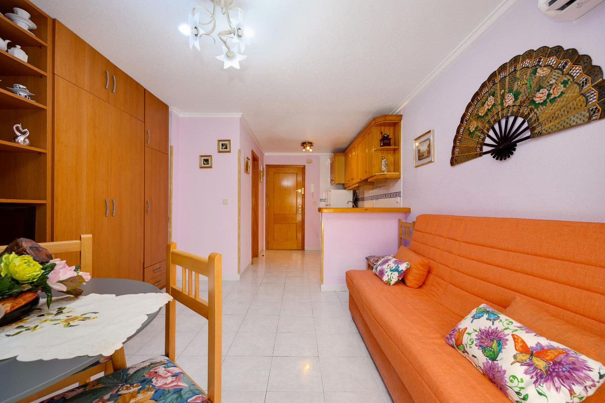 Se vende Apartamento Planta Media de 1 dormitorios en Costa Blanca, Alicante, España