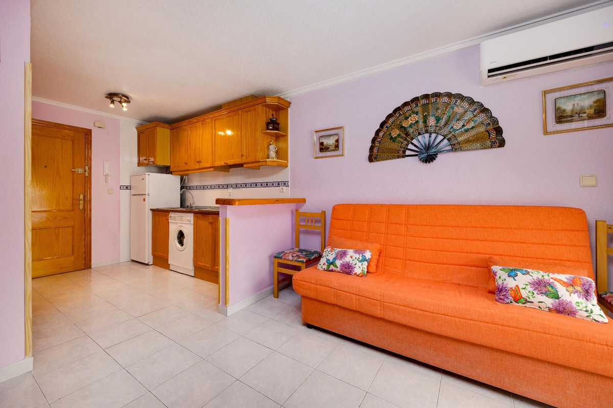 Se vende Apartamento Planta Media de 1 dormitorios en Costa Blanca, Alicante, España