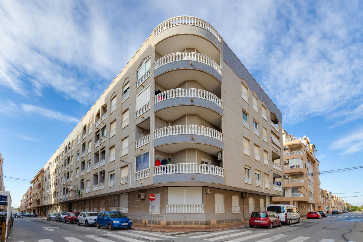 Se vende Apartamento Planta Media de 1 dormitorios en Costa Blanca, Alicante, España