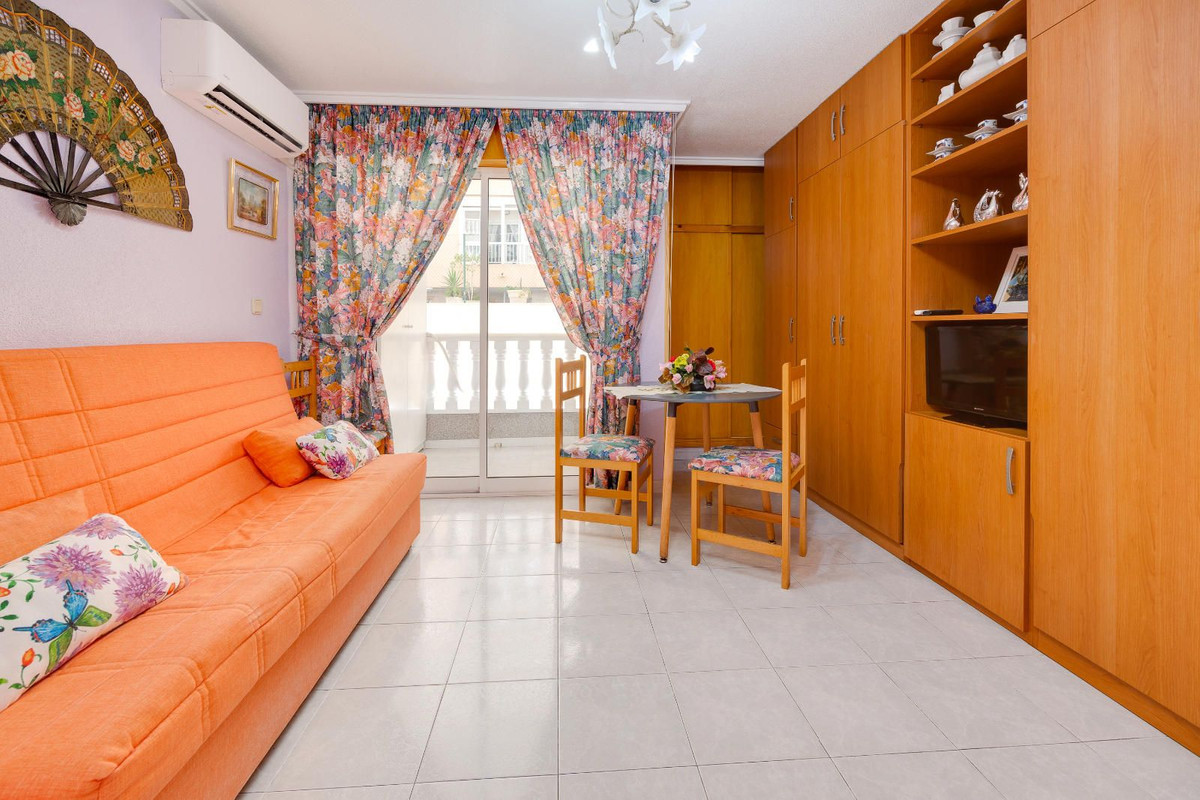 Se vende Apartamento Planta Media de 1 dormitorios en Costa Blanca, Alicante, España