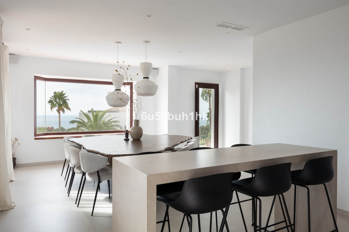Se vende Villa - Chalet de 6 dormitorios en Costa Del Sol, Málaga, España