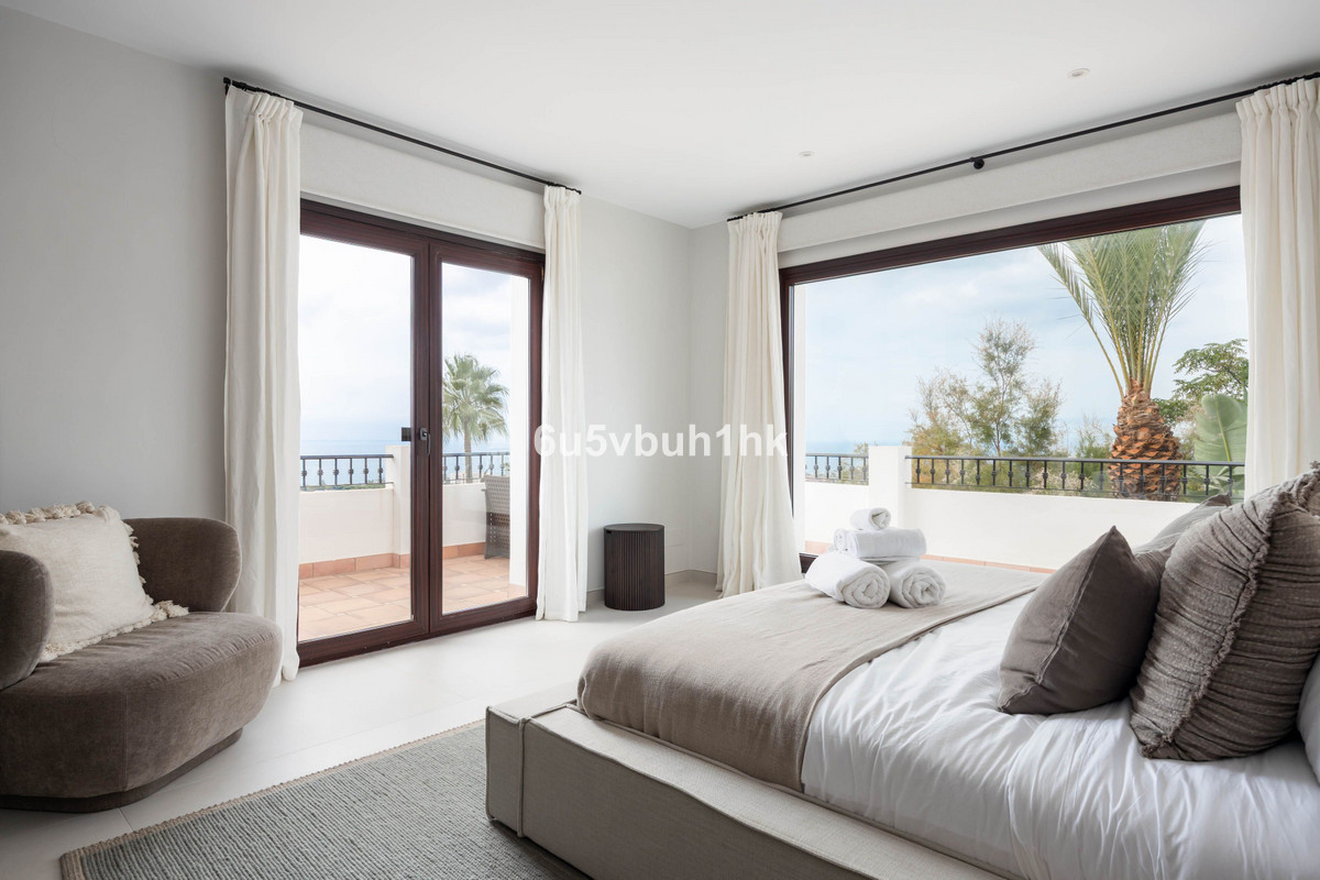 Se vende Villa - Chalet de 6 dormitorios en Costa Del Sol, Málaga, España