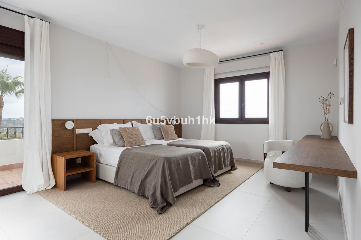 Se vende Villa - Chalet de 6 dormitorios en Costa Del Sol, Málaga, España