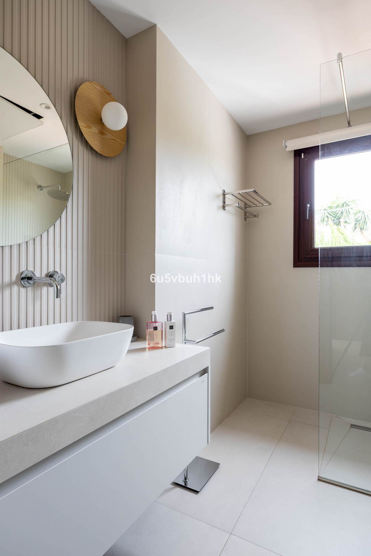 Se vende Villa - Chalet de 6 dormitorios en Costa Del Sol, Málaga, España