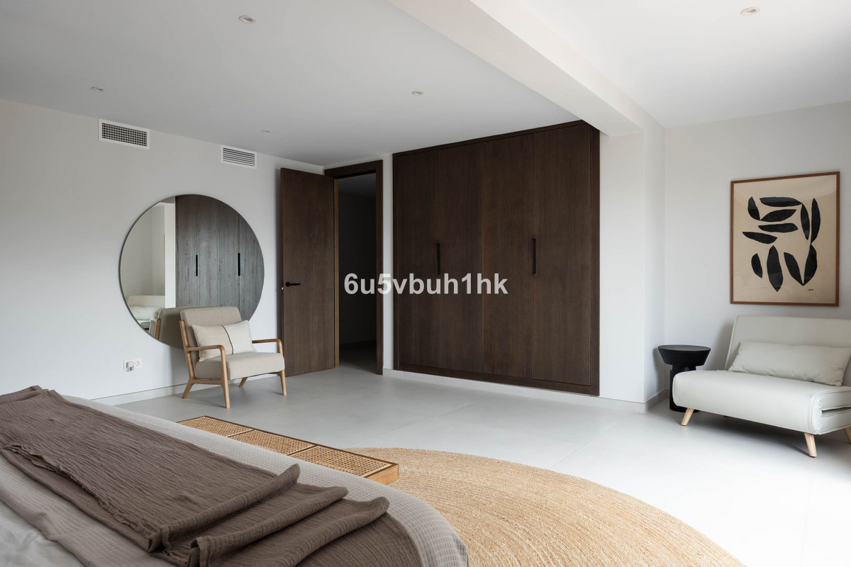 Se vende Villa - Chalet de 6 dormitorios en Costa Del Sol, Málaga, España