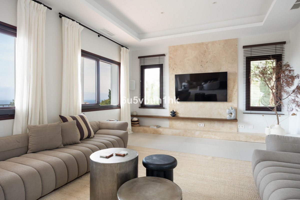 Se vende Villa - Chalet de 6 dormitorios en Costa Del Sol, Málaga, España