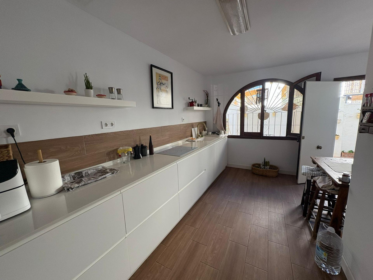 4 Bed Townhouse for sale in La Colina Costa Del Sol, Málaga, Spain