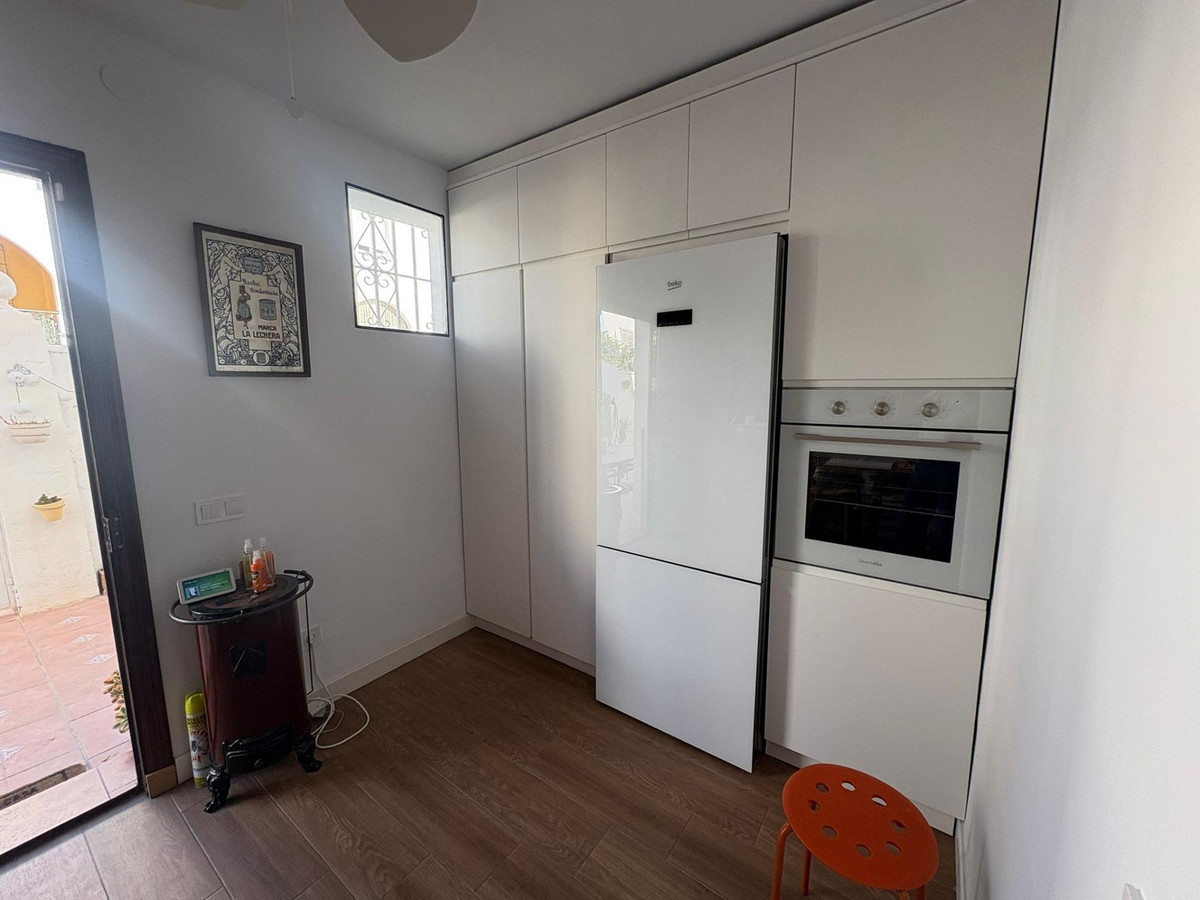 4 Bed Townhouse for sale in La Colina Costa Del Sol, Málaga, Spain